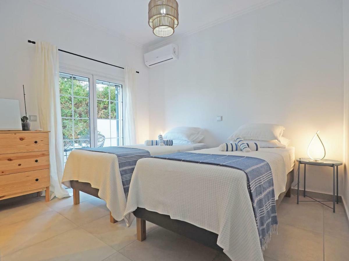 Little Iremia Apartment Kouspades Ngoại thất bức ảnh